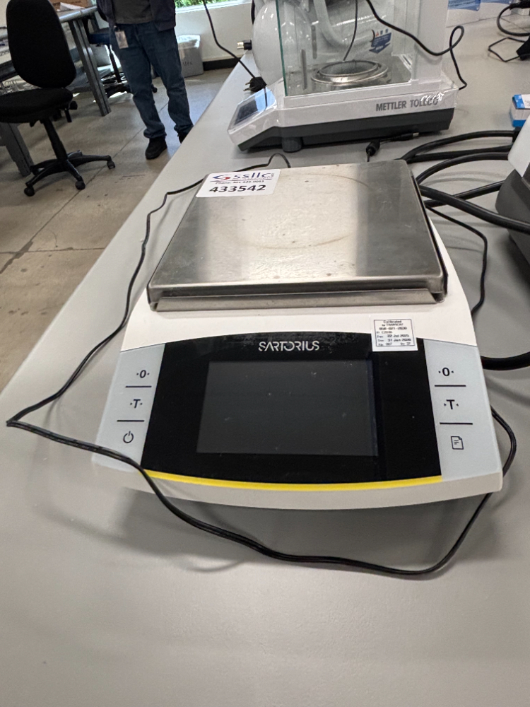 Image of Sartorius Entris II Advanced Line Precision Balance